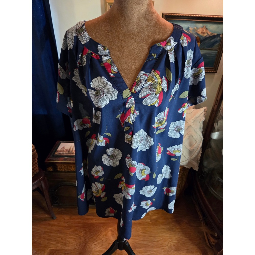 Navy Blue Floral Split V-Neck Mixed Media Short Sleeve Blouse Top